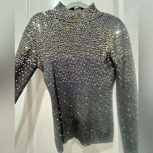 Perfect Holiday Sweater w/Sequin Design - Casual or for a Night Out!